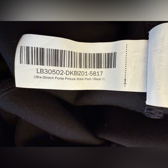 Quince Ultra Stretch Ponte Pintuck Ankle Pant Black Size Large - Picture 5 of 9